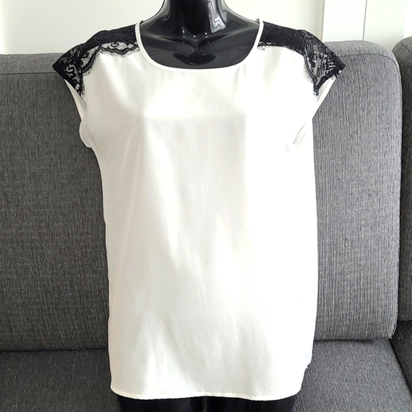 White, lace detailed blouse - Picture 1 of 4